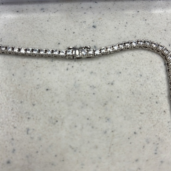 2mm tennis necklace 16” - Picture 4 of 6